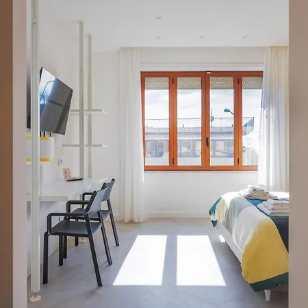 Bed & Breakfast Mythos House *