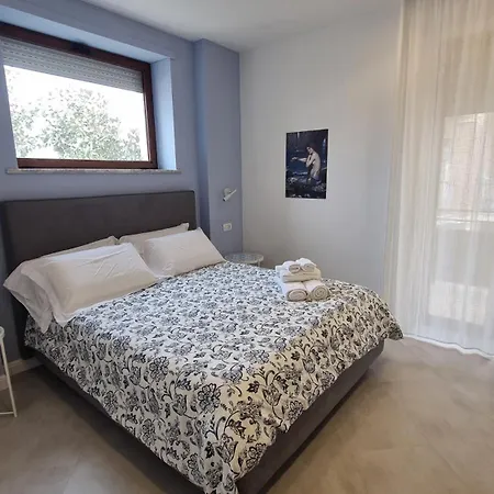 Mythos House Bed & Breakfast SantʼAgata sui Due Golfi