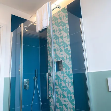 Mythos House Nocleg ze śniadaniem 3*