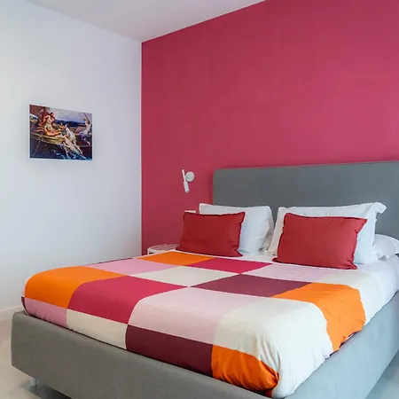 Mythos House 3*